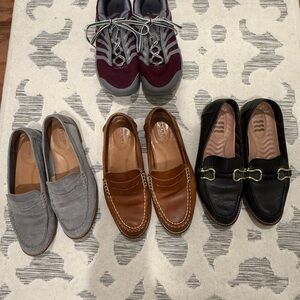 MAKE AN OFFER 
3 pair Sperry loafers 1 pair Columbia hiking shoes.  All size 7.5